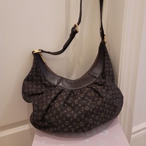Louis Vuitton canvas monogram crossbody